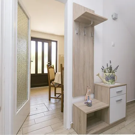 Vito Apartmán *