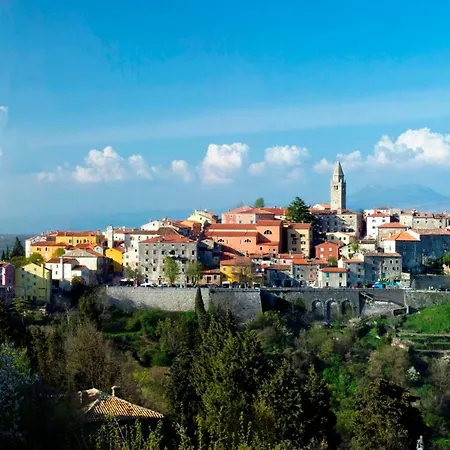Vito Apartmán
